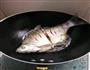 红烧鳊鱼的做法图解2