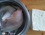 鱼肉鹌鹑蛋酿豆腐的做法图解1