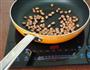 紫薯果仁月饼的做法图解9