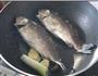 萝卜焖鲫鱼的做法图解3