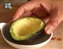 芝士鸡蛋焗牛油果的做法图解2