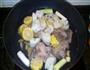 莲菜玉米排骨汤的做法图解4