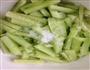 凉拌黄瓜的做法图解2