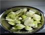 丝瓜肉片汤的做法图解1