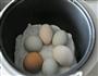 几乎不用水的煮鸡蛋的做法图解4