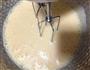 超细腻戚风蛋糕的做法图解3