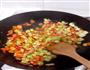 鲜虾什锦炒饭的做法图解2
