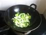 香菇炒油菜的做法图解2