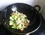 香菇炒油菜的做法图解3