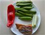 秋分时节养生菜-秋葵炒腊肉的做法图解1