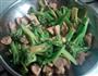 西兰花炒肉的做法图解6