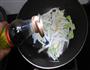 白菜炒豆皮的做法图解7