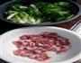 白菜肉片汤的做法图解1