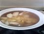 雪梨百合猪尾汤的做法图解2