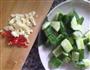 凉拌黄瓜的做法图解1