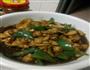 超下饭的  杏鲍菇炒鸡腿肉的做法图解1