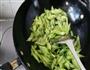 青瓜炒肉片的做法图解3