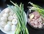 口蘑烧肉丸的做法图解1