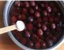 冰糖杨梅水的做法图解1