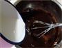 香醇黑巧克力蛋糕的做法图解2