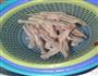 麻辣鸭掌的做法图解2