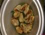 电饭煲烧鸡翅的做法图解1