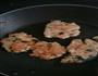 莲藕肉饼的做法图解5