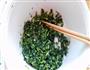 椒盐茼蒿饼的做法图解1