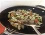 扁豆烧肉的做法图解4