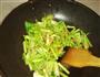 三分钟做芹菜炒肉的做法图解3