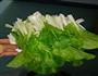 芋头黏上小白菜的做法图解1