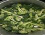 素食西兰花的做法图解1