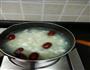 百合大米雪梨粥的做法图解3