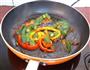 彩椒蒜蓉炒秋葵的做法图解7