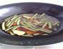 豆角焖面的做法步骤2
