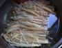 金针豆腐汤的做法步骤3