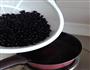 煮黑豆的做法图解4