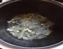 银耳莲子汤的做法步骤3