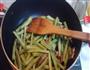 腐乳豆角焖面的做法图解4