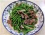 豆角炒肉的做法图解1