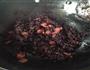 黑米饭炒腊肉的做法图解3