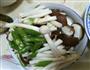 蘑菇虾仁的做法图解2