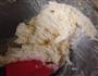 椰丝小饼的做法图解2