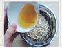 蜂蜜燕麦饼干的做法图解1