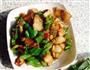 回锅肉，青椒，蒜子的做法图解1