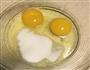 原只椰子鲜奶炖蛋的做法图解2