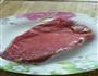焦香牛肉的做法图解1