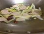 甜椒洋葱炒肉片腊肠的做法图解10