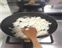 腊肠菜心炒饭的做法图解7