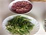 辣椒炒肉片的做法图解1